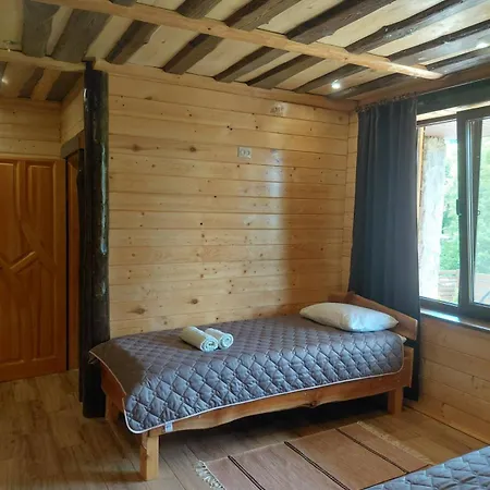 Shepit Lisu Apartmán *